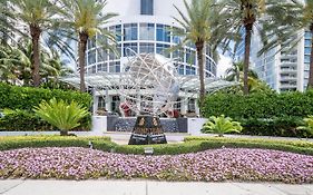 Trump Intl 2 Bedroom Apartment 1600 Sqf Ocean And Bay View