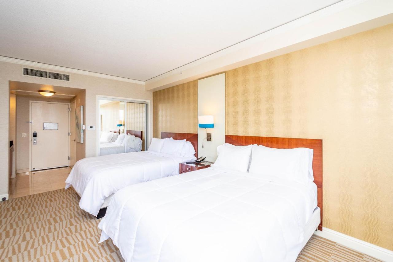 Trump Intl 2 Bedroom Apartment 1600 Sqf Ocean And Bay View Sunny Isles Beach Exterior photo